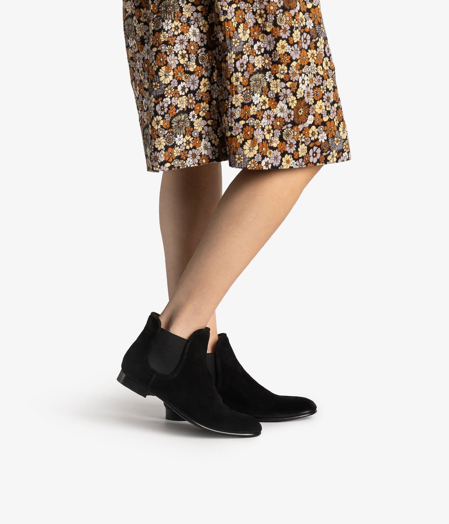 gema / black bessie suede-black