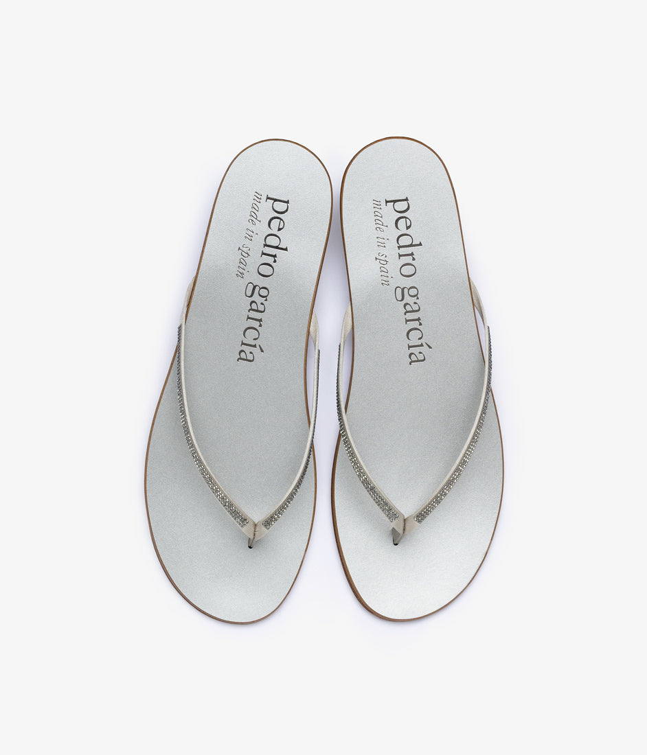 prune / pearl satin