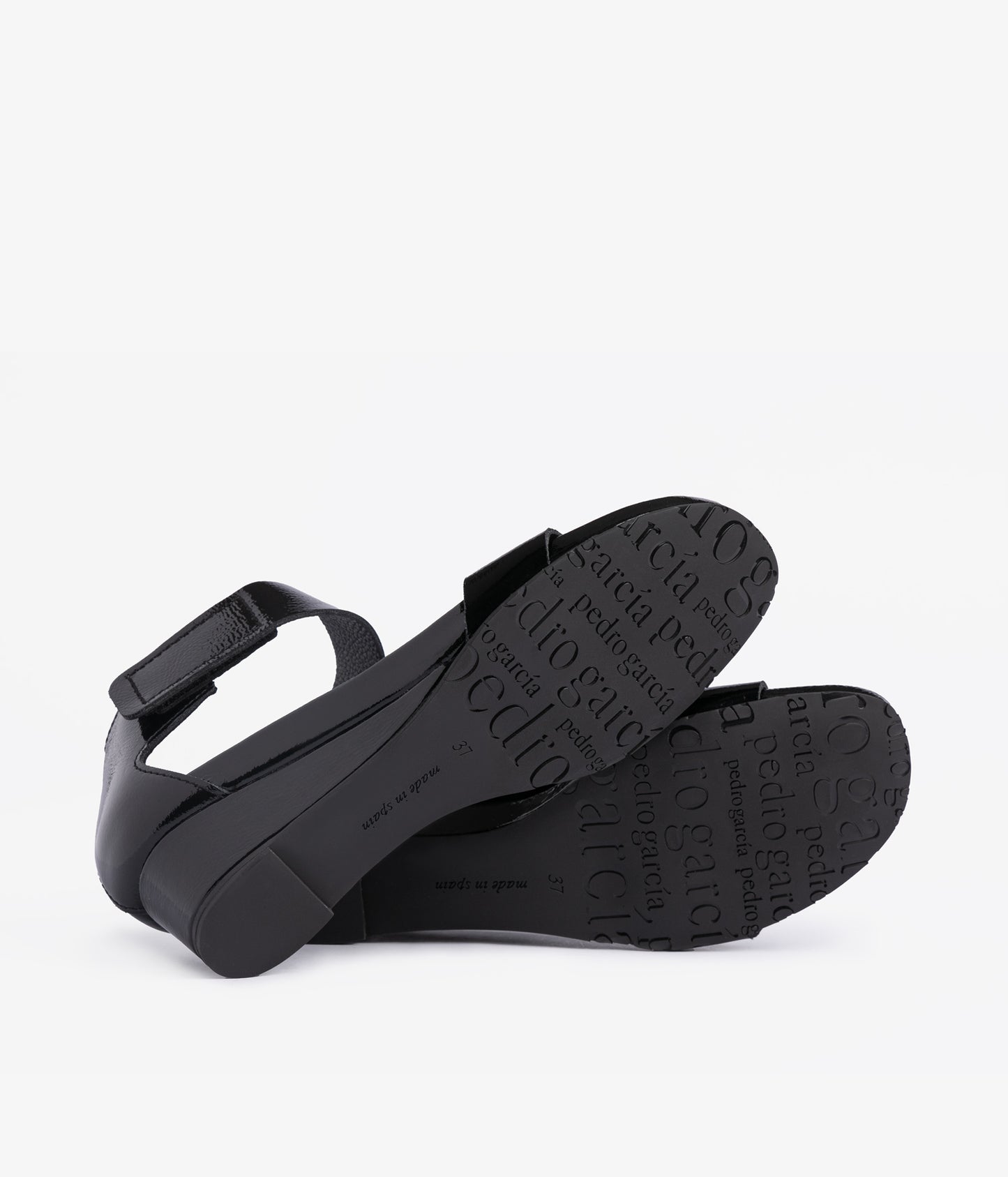 wassila / black castoro naplack