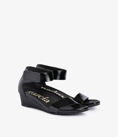 wassila / black castoro naplack