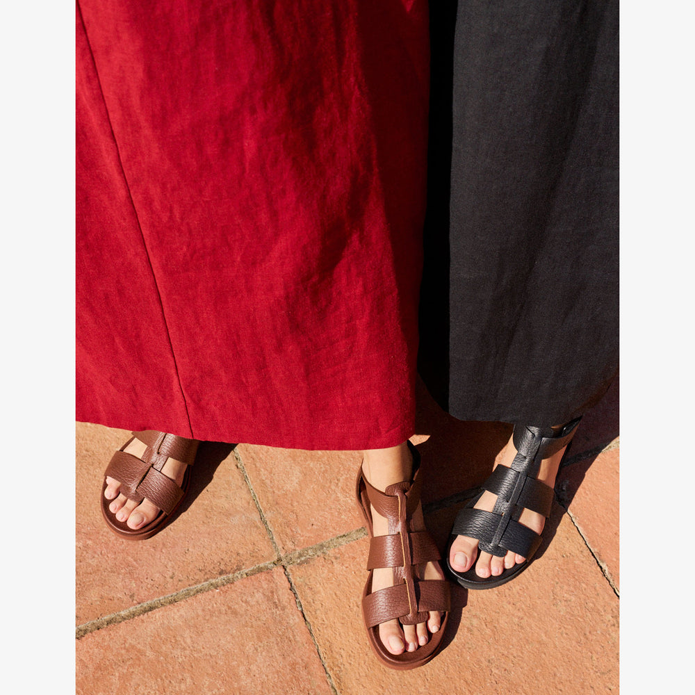 jesica / black cervo