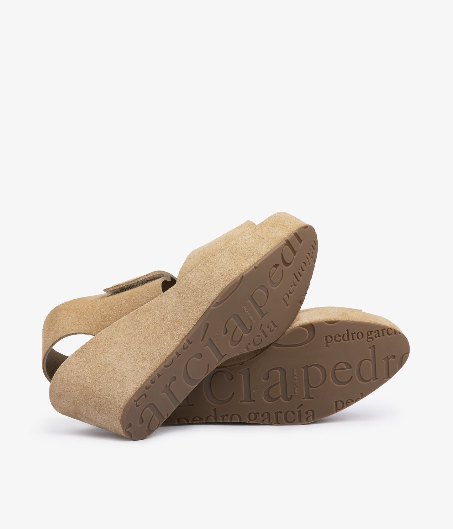 helen / dijon castoro