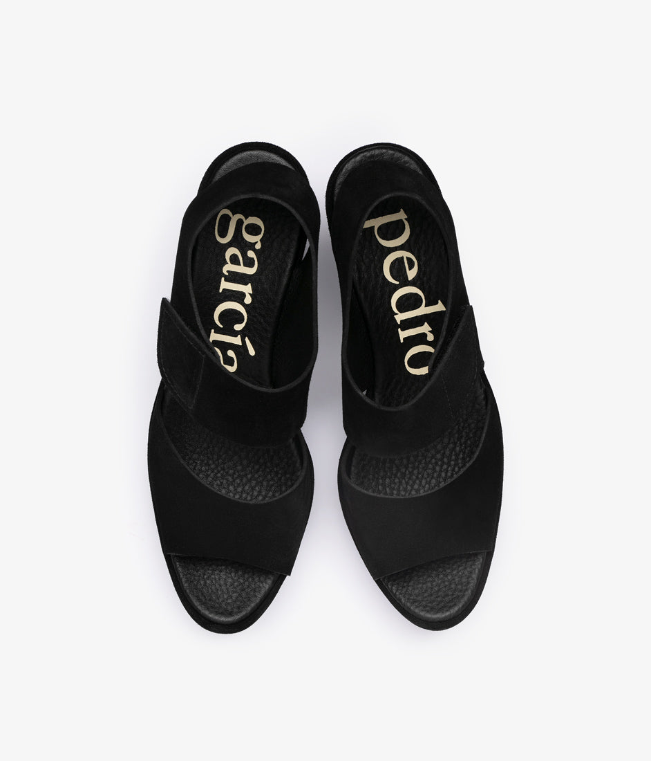helen / black castoro