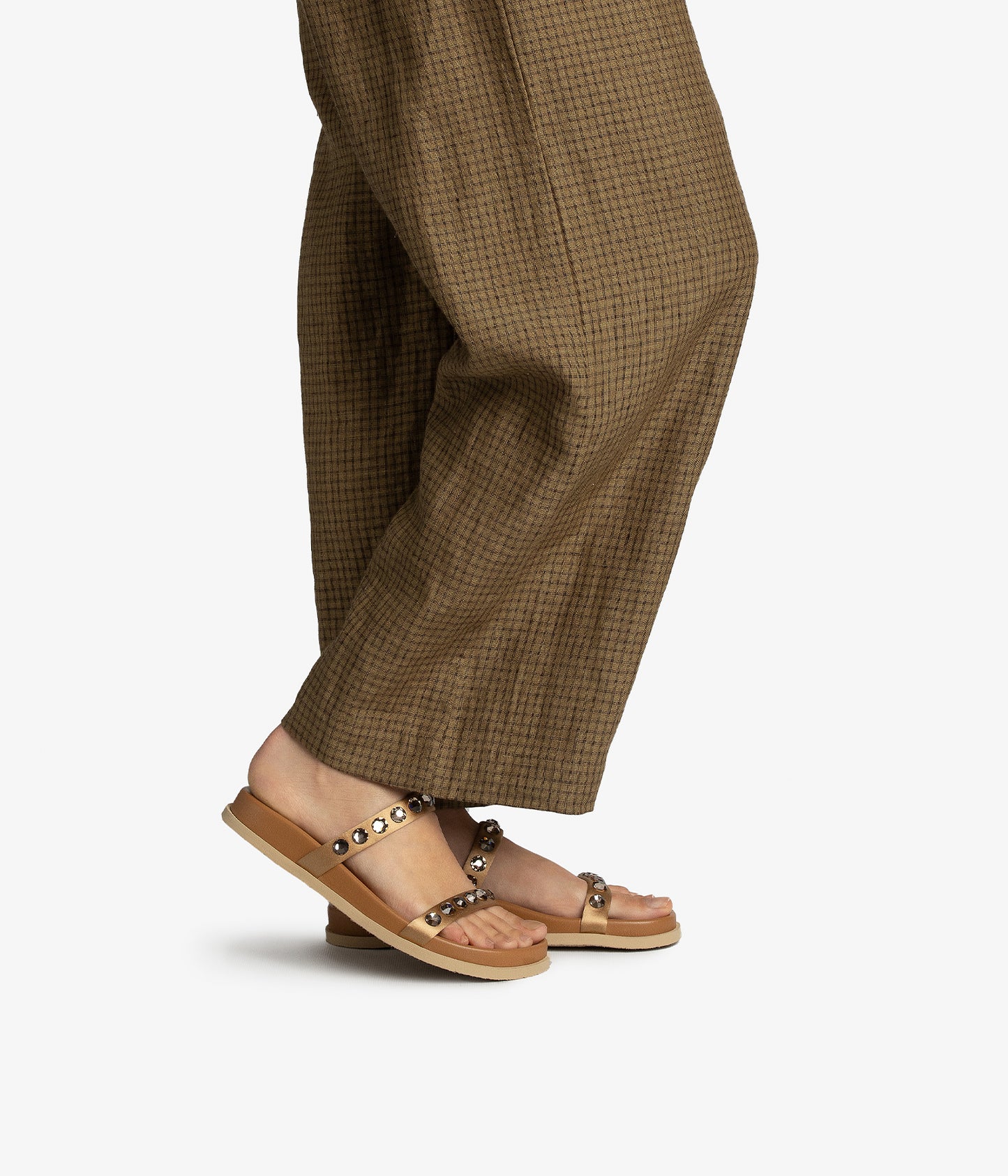 doyel / brulee satin-greige