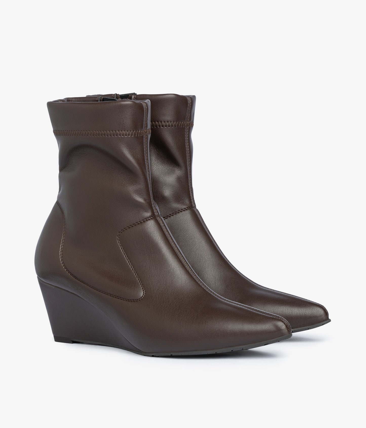 onira / brown leatherette