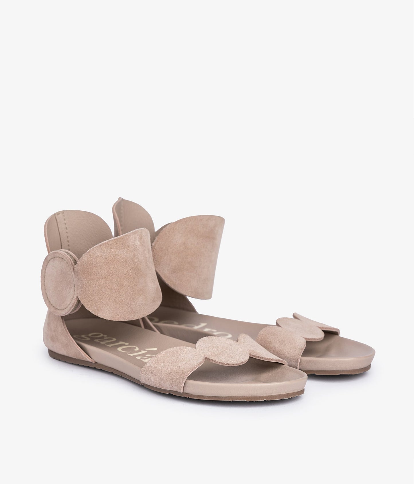 beige suede fussbett snadal joed pedro garcia essentials 1