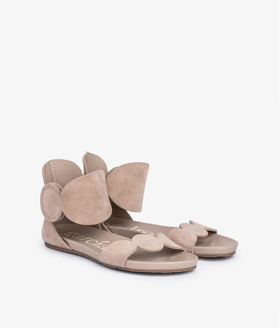 beige suede fussbett snadal joed pedro garcia essentials 1