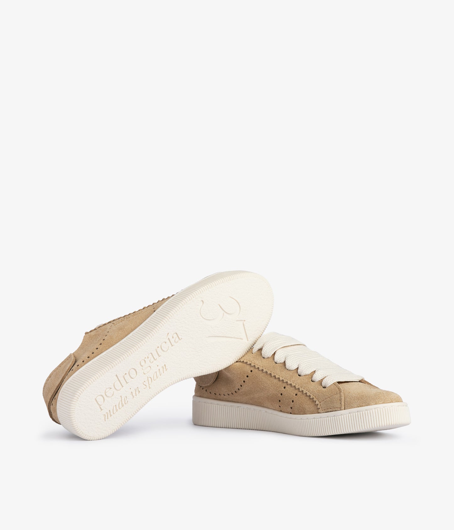 perry / dijon castoro