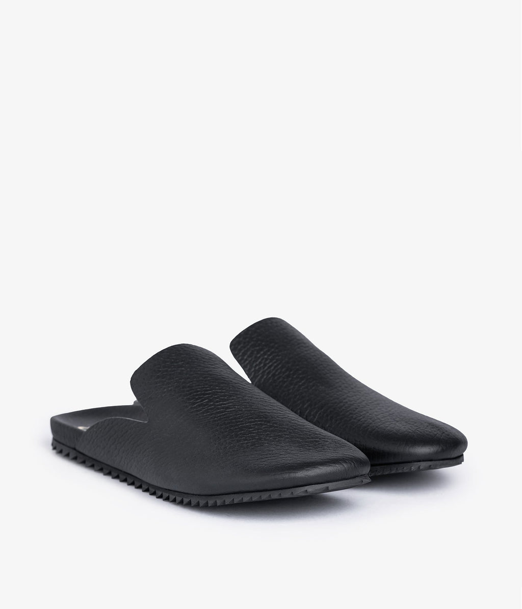 black leather mule braidy pedro garcia 1