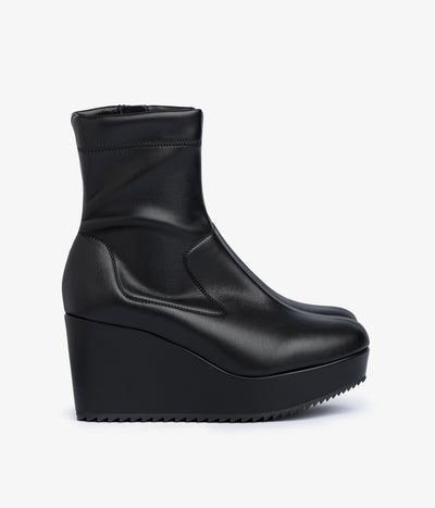 urbana / black leatherette
