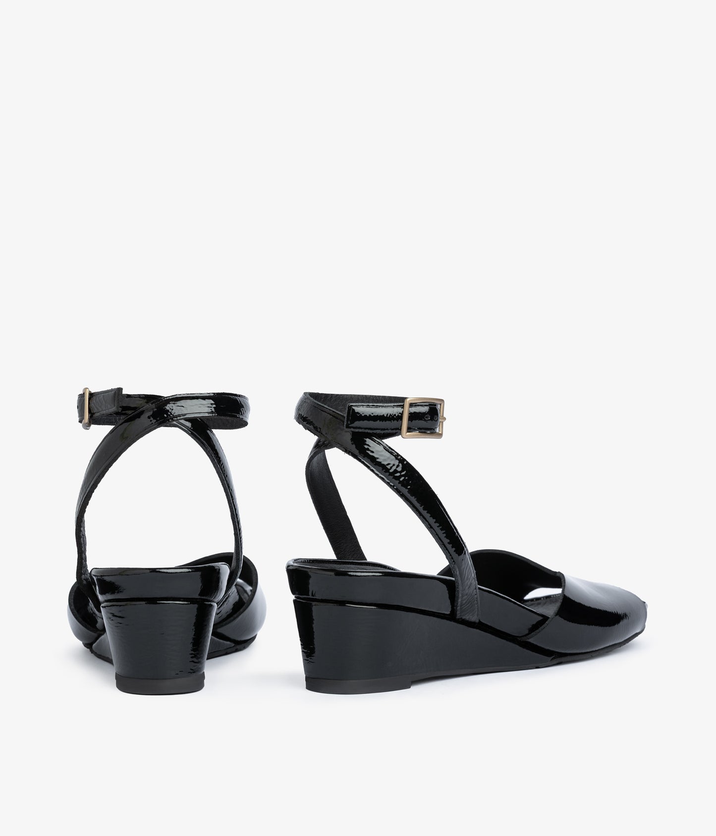 wamika / black castoro naplack