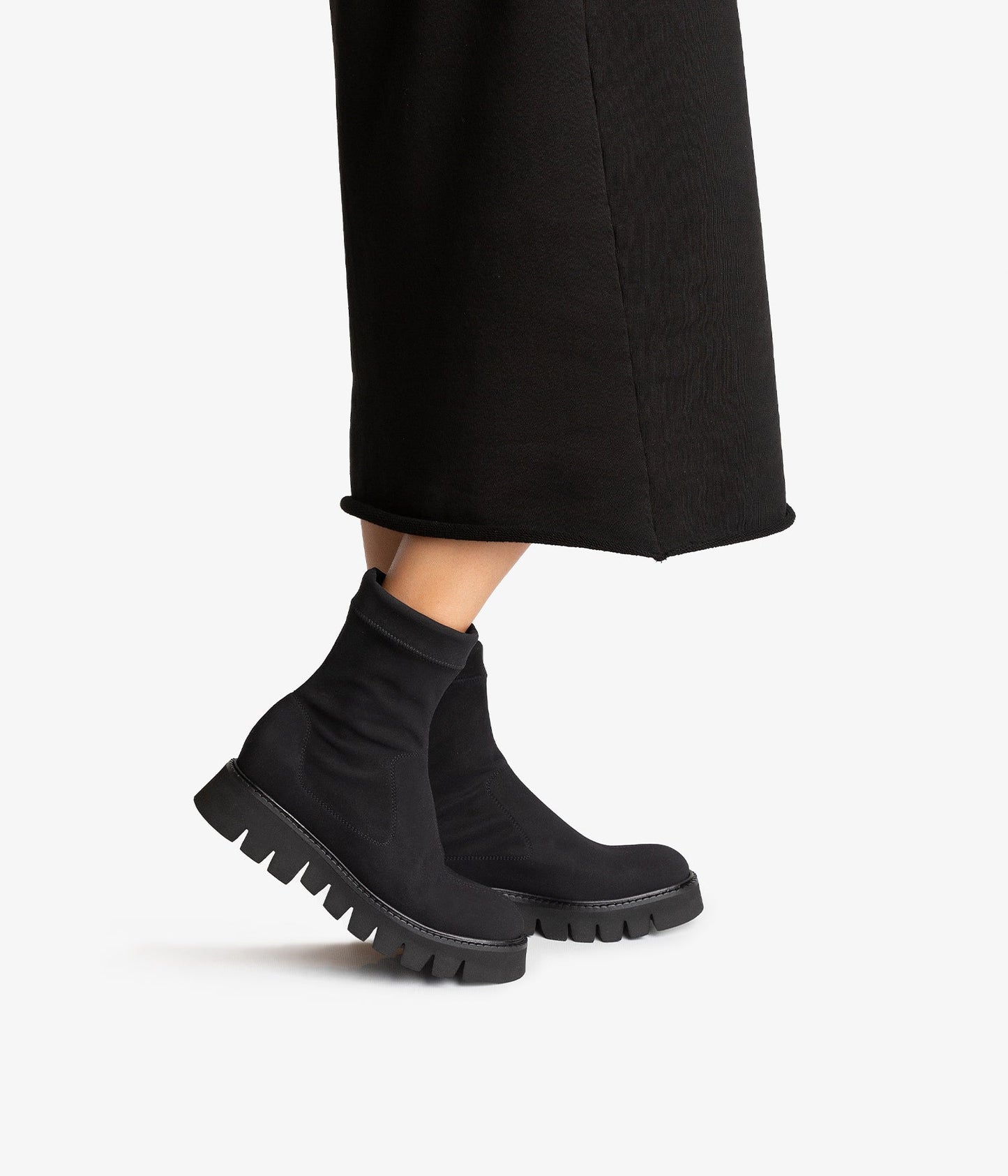 botin chelsea ante negro suela track selenpedro garcia 2