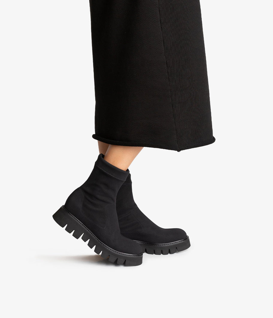 botin chelsea ante negro suela track selenpedro garcia 2