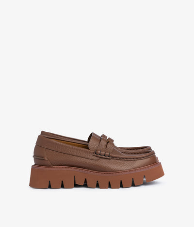 sebas / chestnut cervo-ros mat