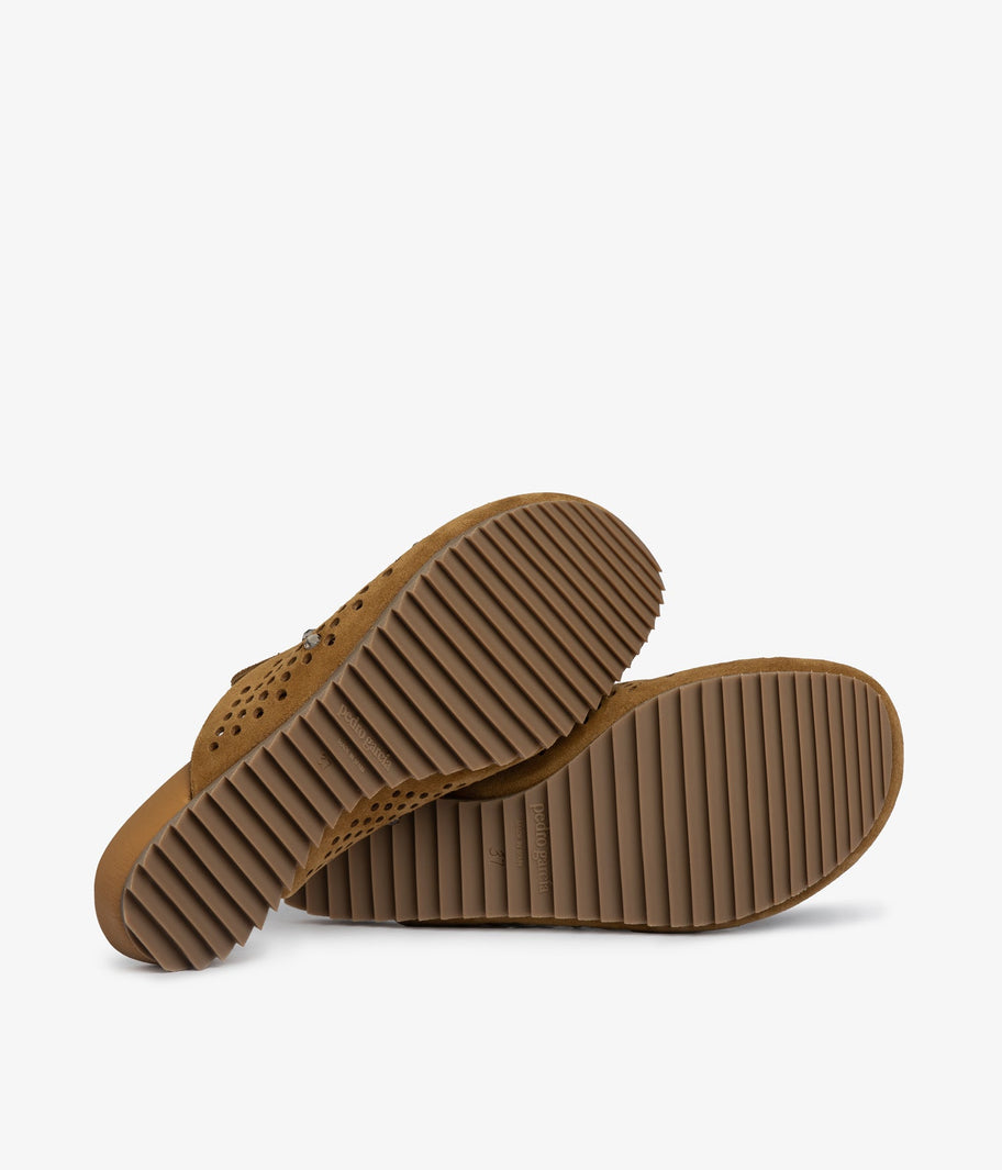 crystal clog brown suede braidy aw25 pedro garcia 5