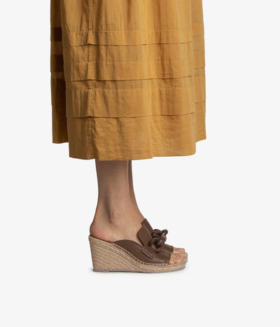 oliveta / chestnut petitgrain-wenge