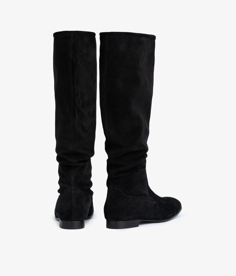 gintare / black bessie suede-black