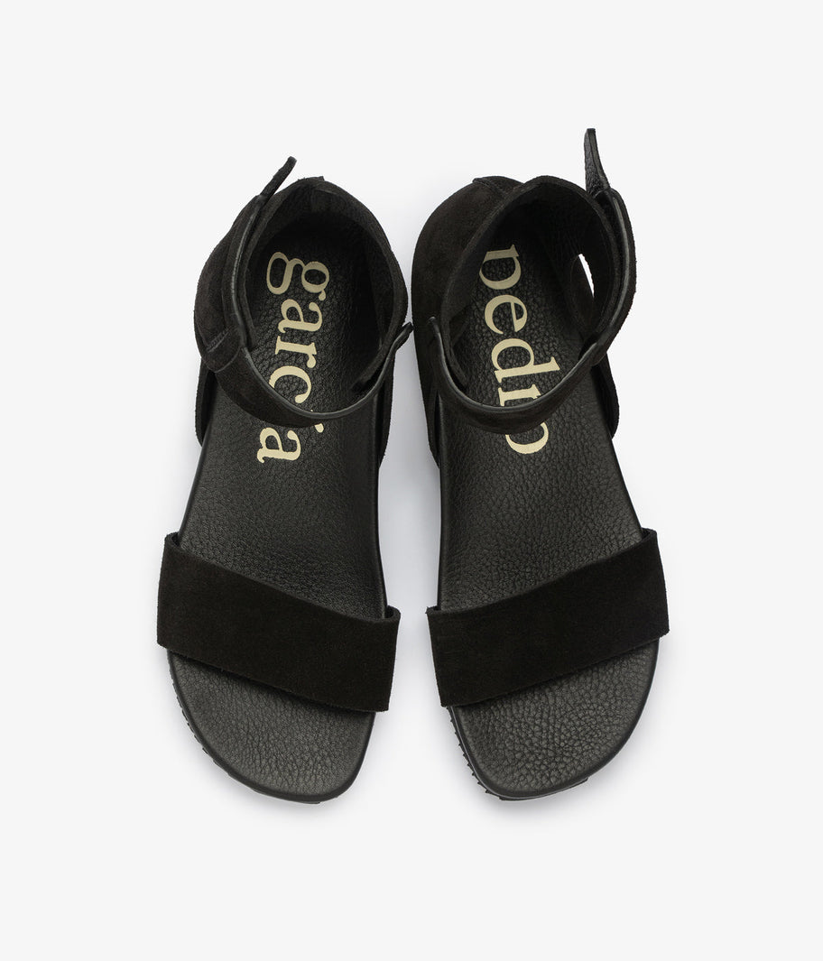 flat sandal black leather brianna aw25 pedro garcia 3