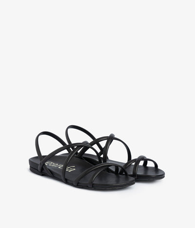 flat strappy sandal black leather biddy aw25 pedro garcia 1
