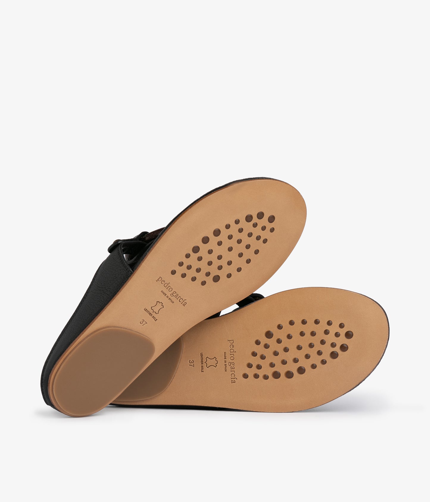 pattie / black petitgrain-wenge