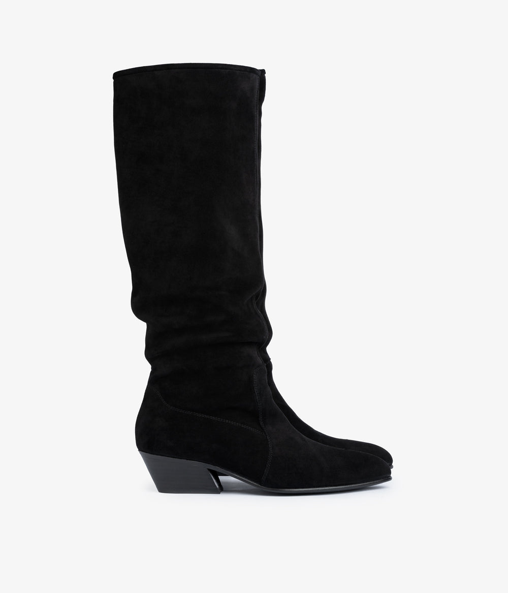helle / black bessie suede