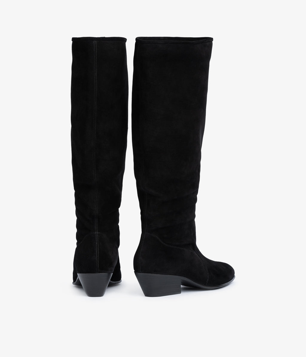 helle / black bessie suede
