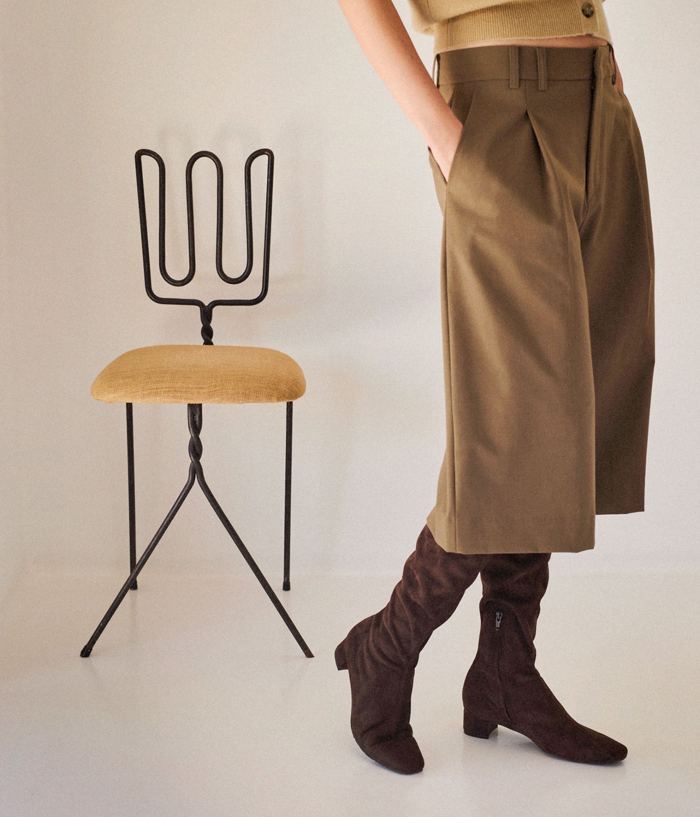 eneida / brown suedette