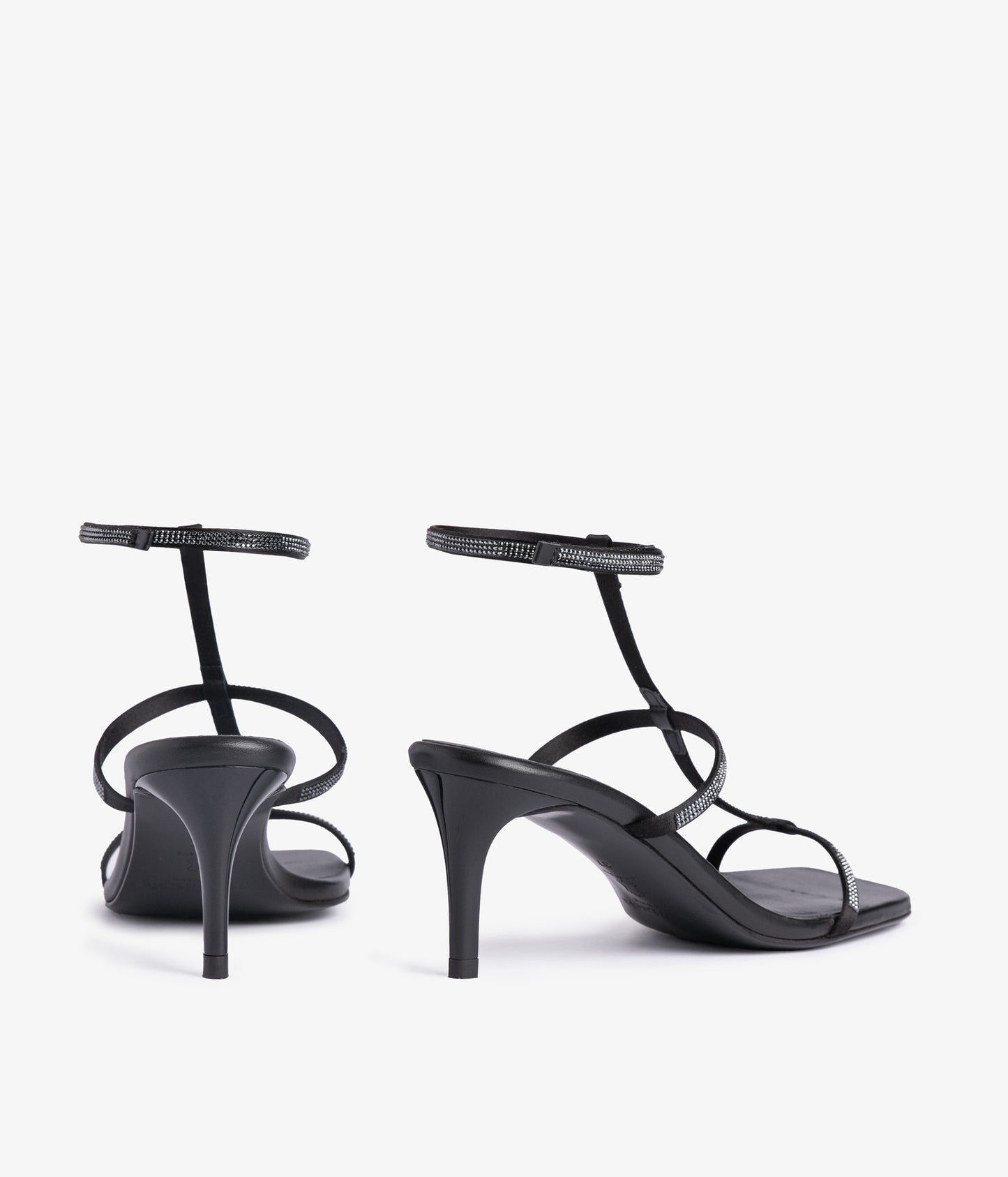 ita / black satin-jet hematite
