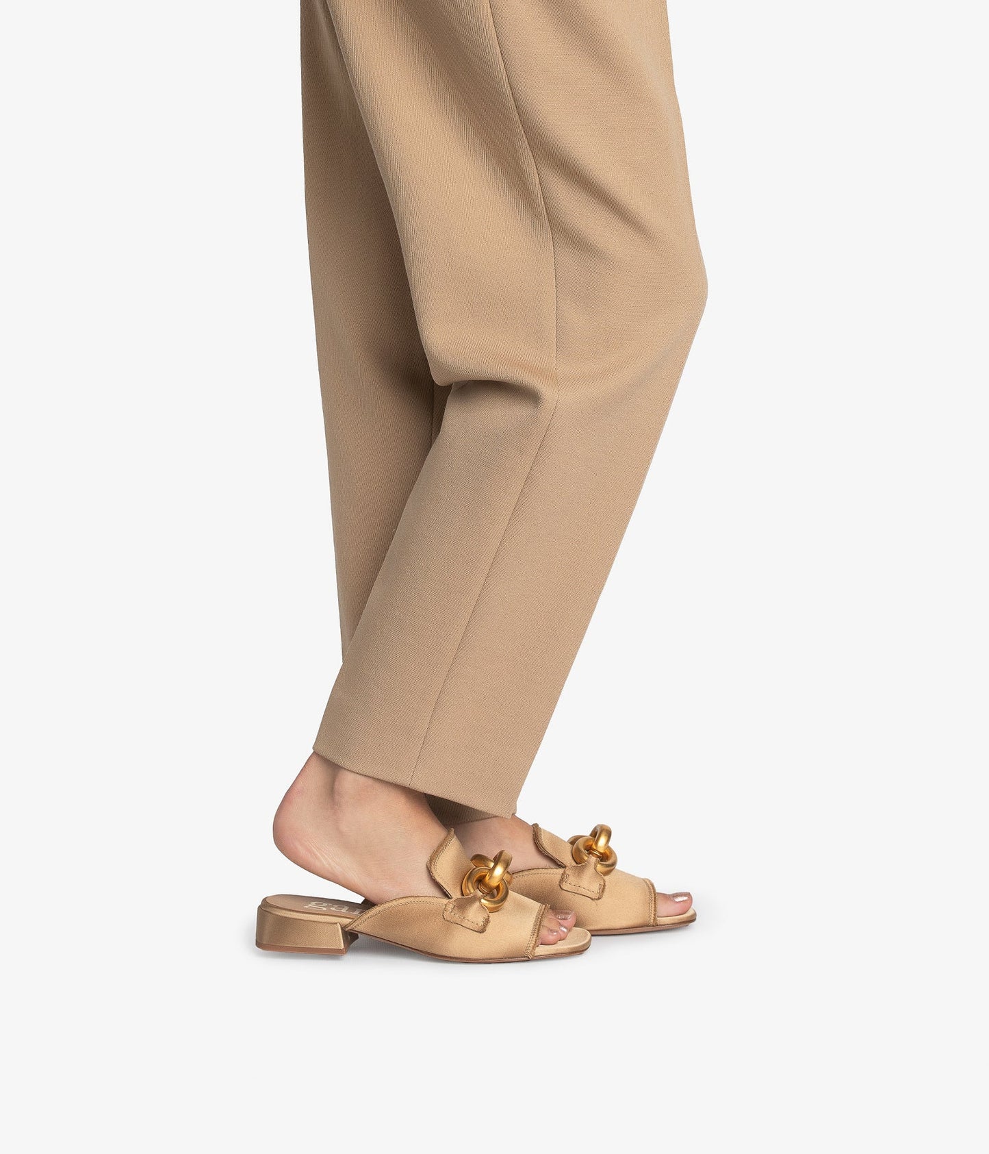 metallic chain clog metallic satin enna aw25 pedro garcia 2