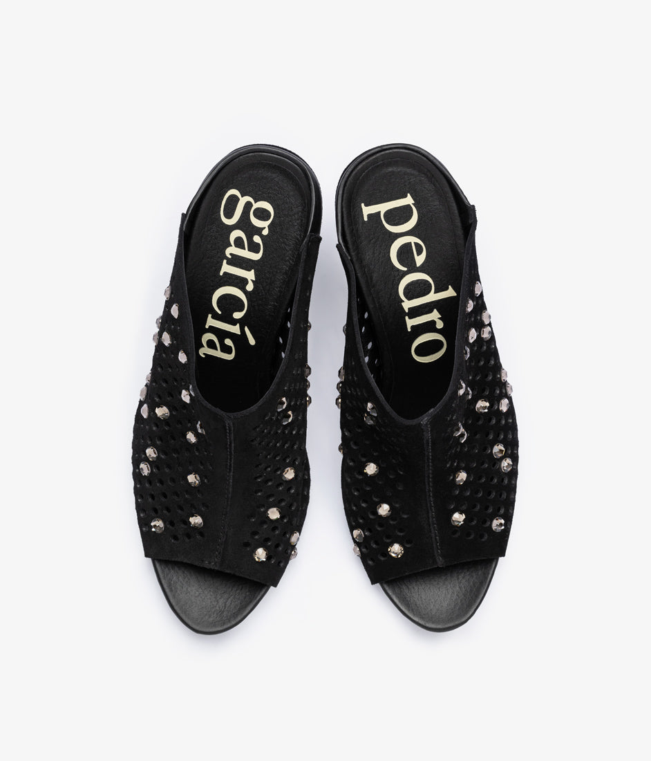 waldina / black castoro