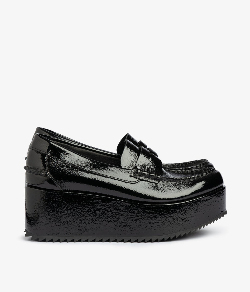 nusa / black castoro naplack