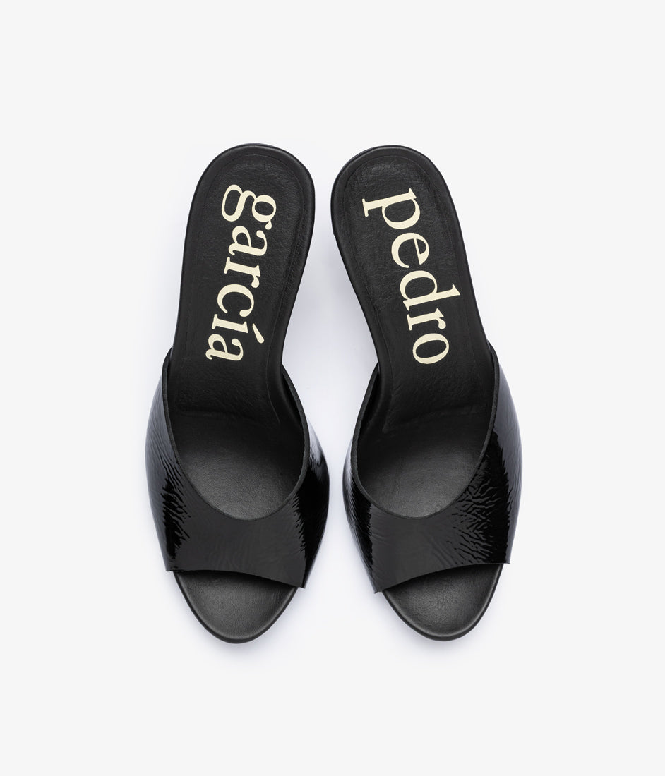 welch / black castoro naplack