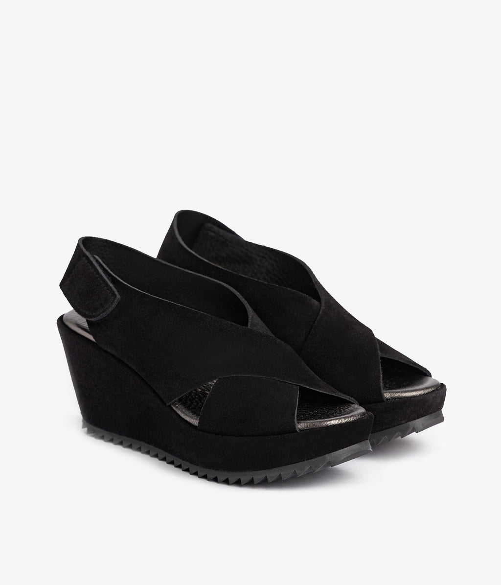 pedro garcia criss cross wedge black castoro ess 2