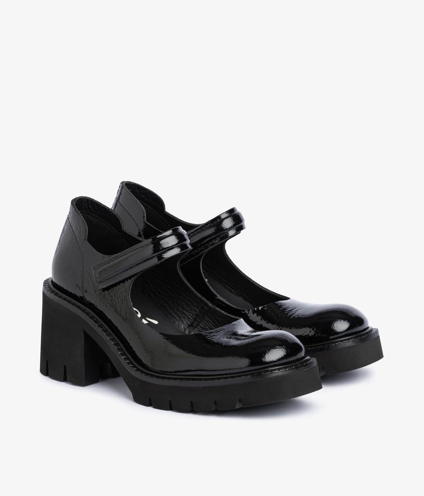 zorana / black castoro naplack