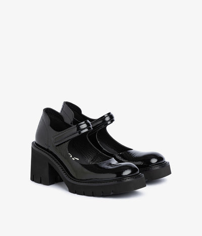 zorana / black castoro naplack