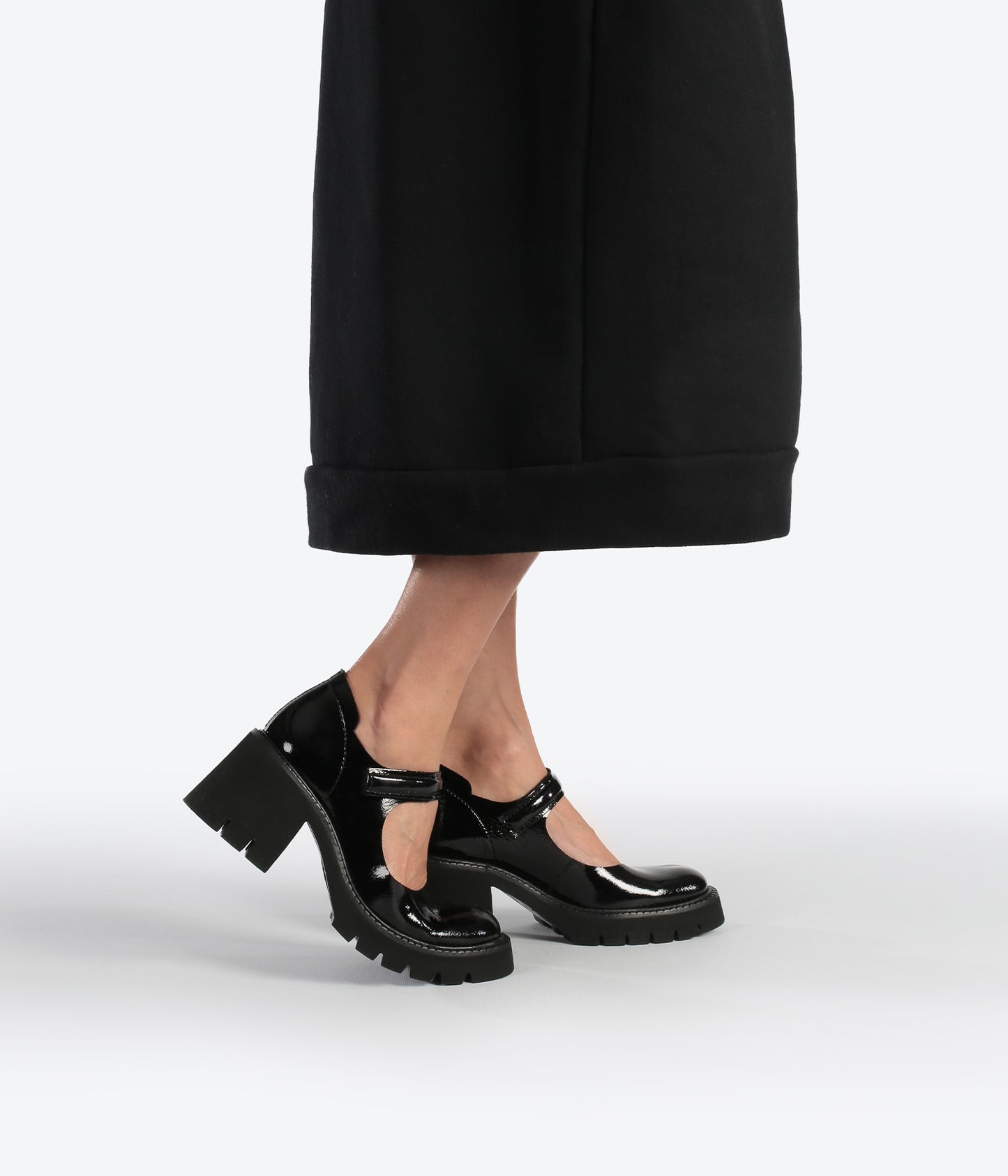 zorana / black castoro naplack