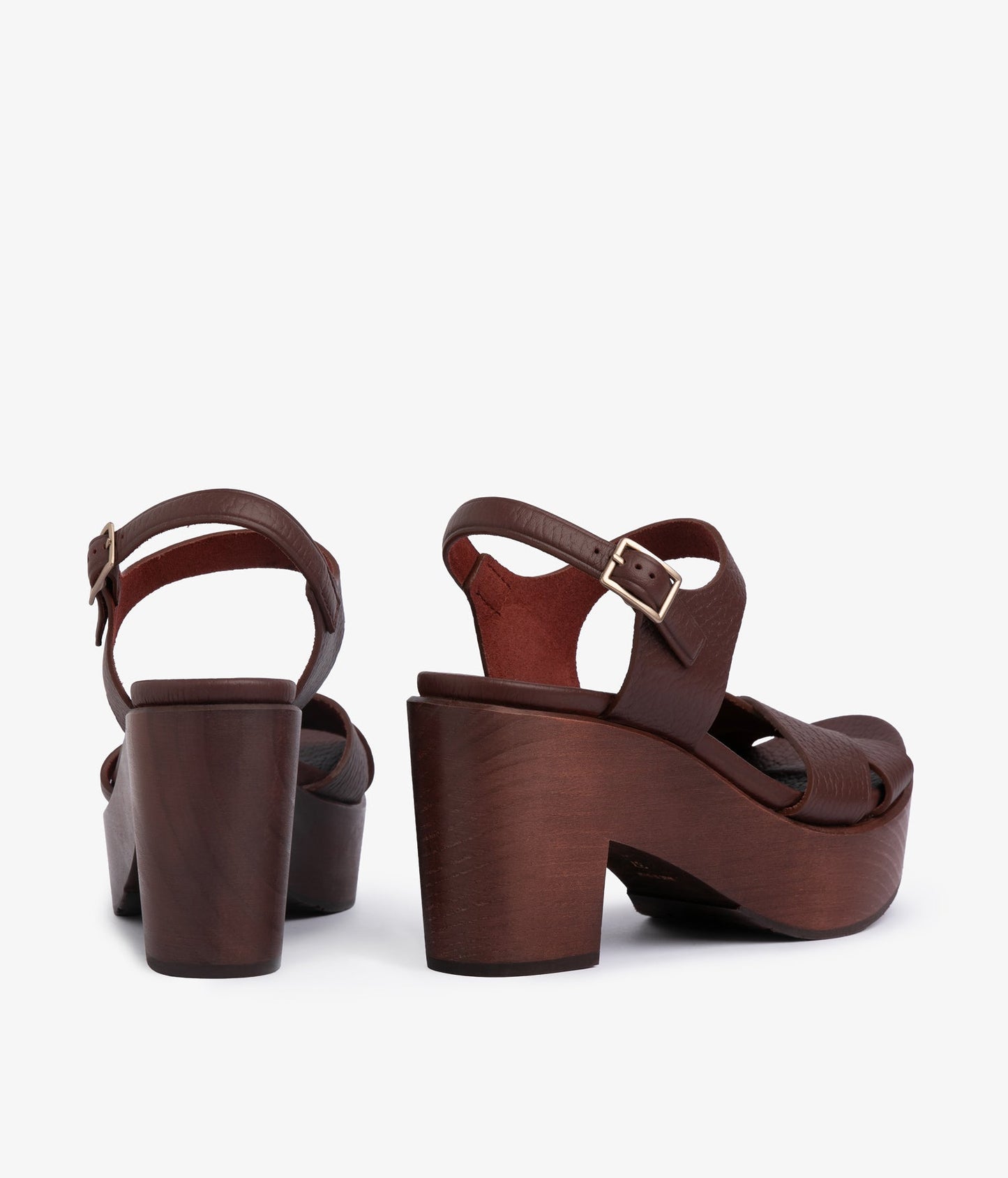 darby / brunette cervo-brunette pine