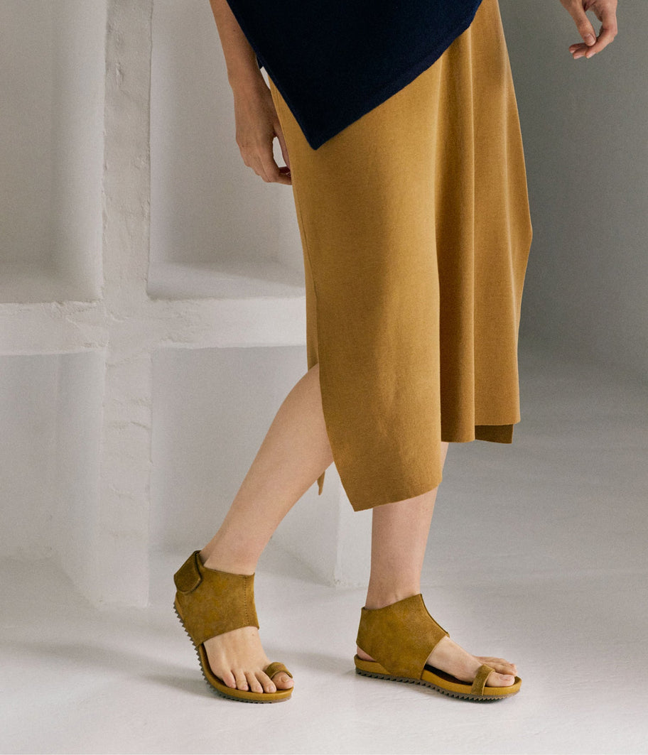 sandalia anatomica dededo ante marron vania aw25 pedro garcia 7