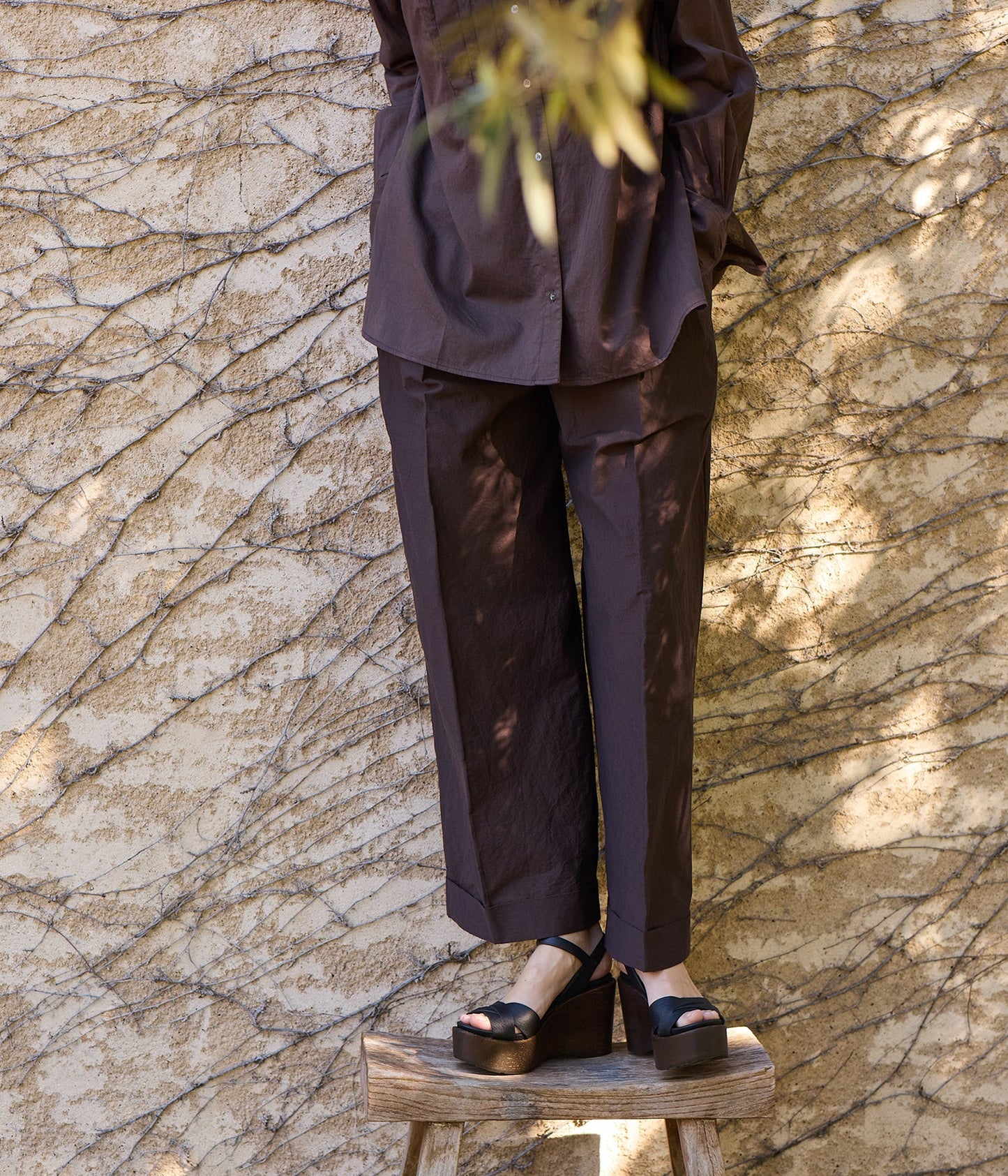 sandalia cuna madera en piel negra dalys aw25 pedro garcia 7 