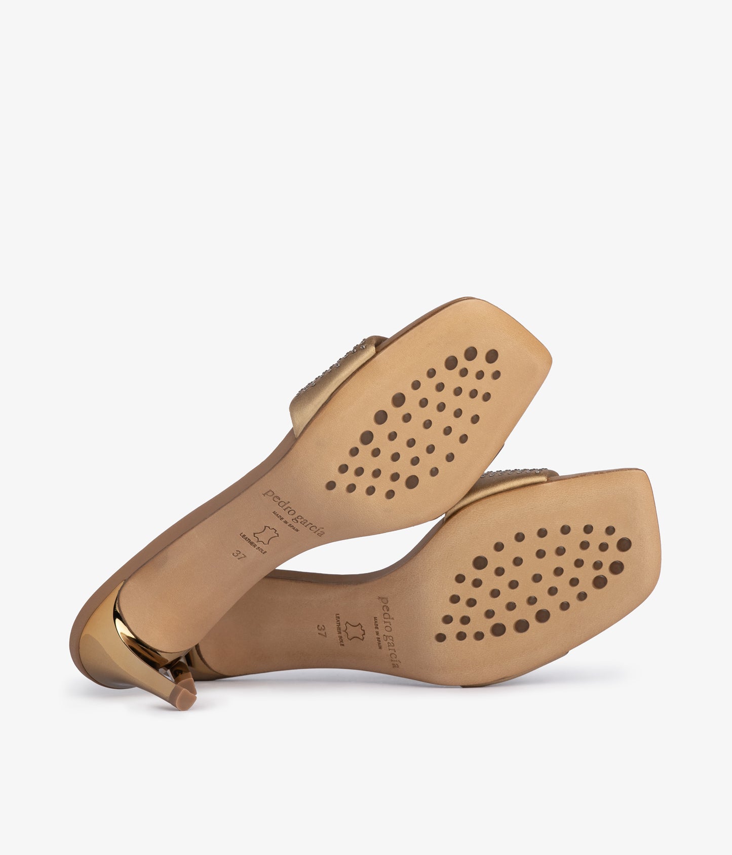 ilora / brulee satin