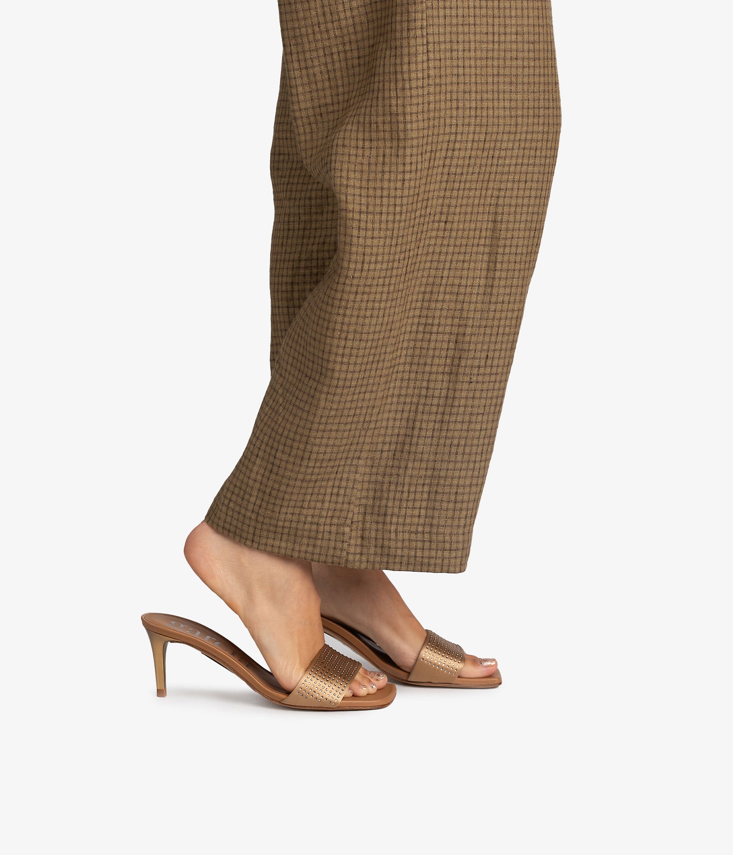 ilora / brulee satin