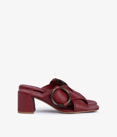 uxia/ cherry petitgrain-wenge
