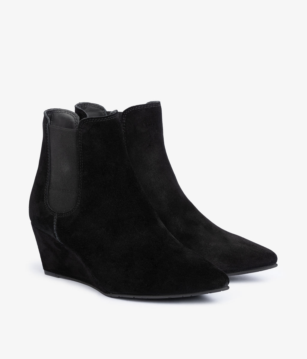 olie / black velour
