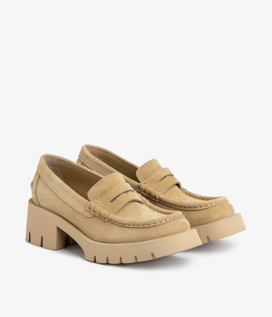 wedge loafer beige suede aw25 pedro garcia 1