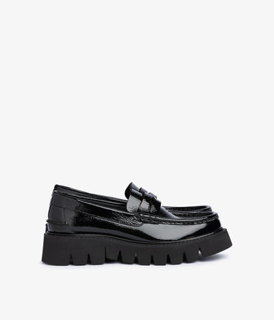 sebas / black naplack-black