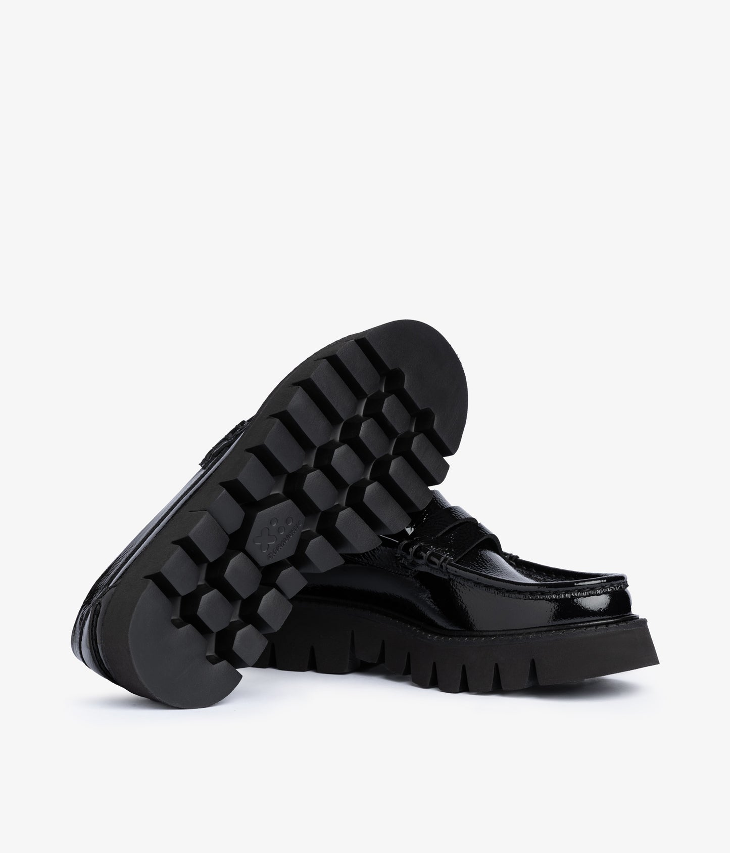 sebas / black naplack-black