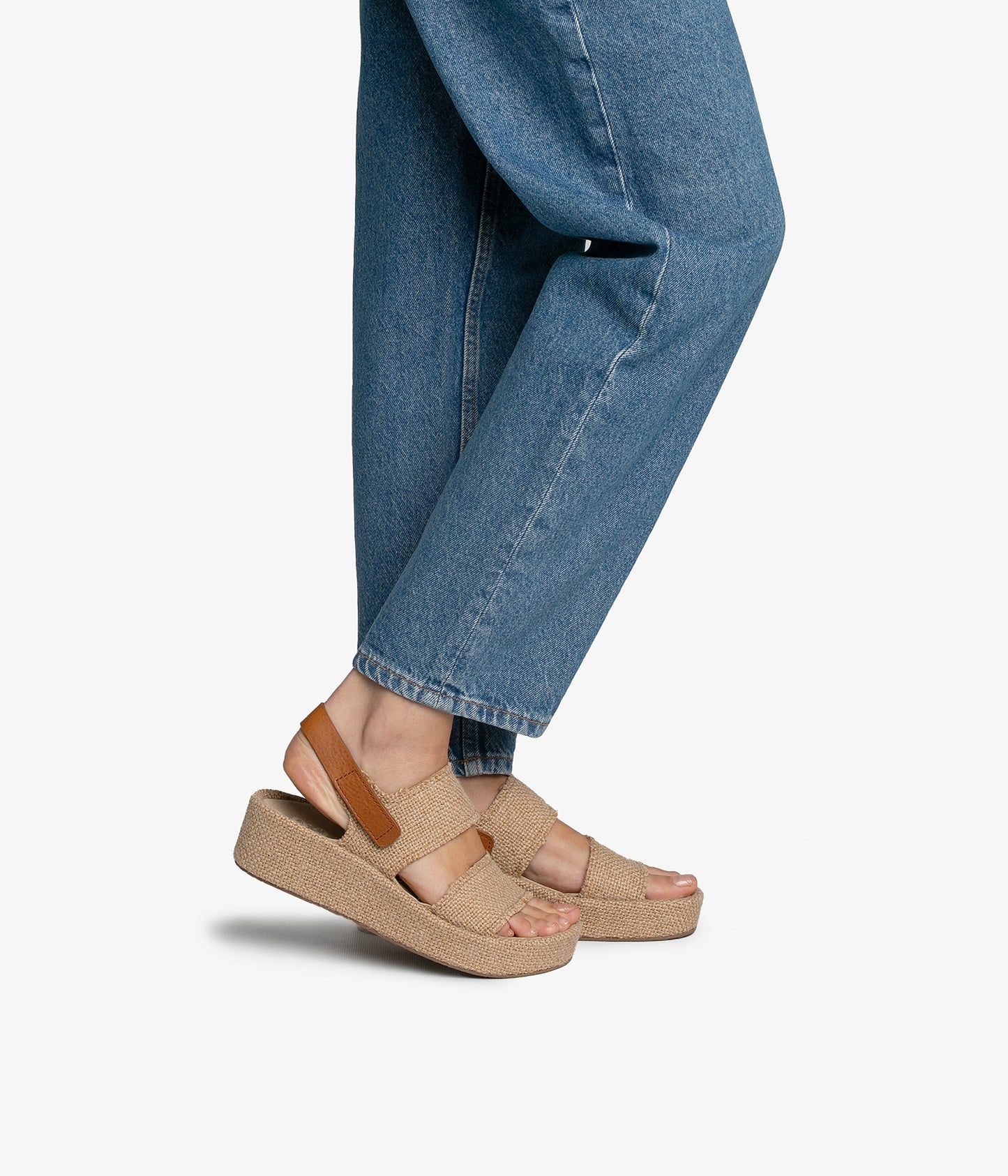 leticia / natural burlap