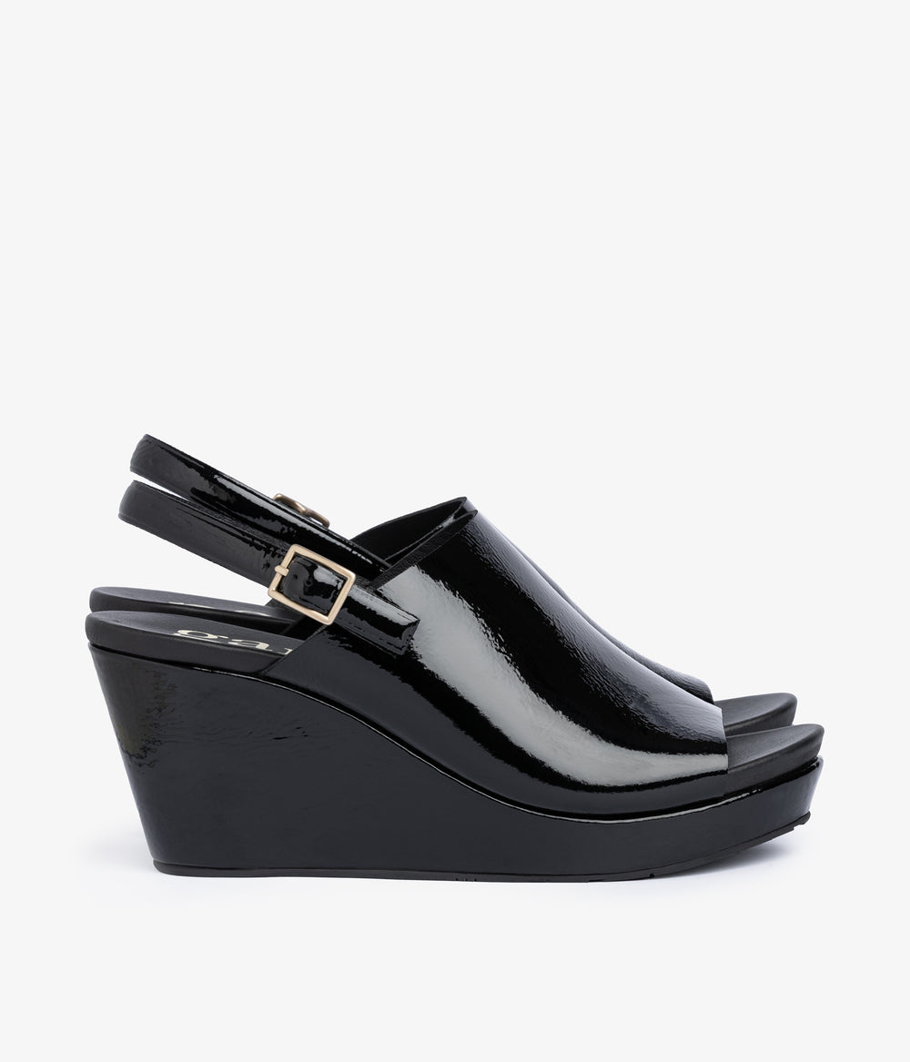 alvara / black castoro naplack