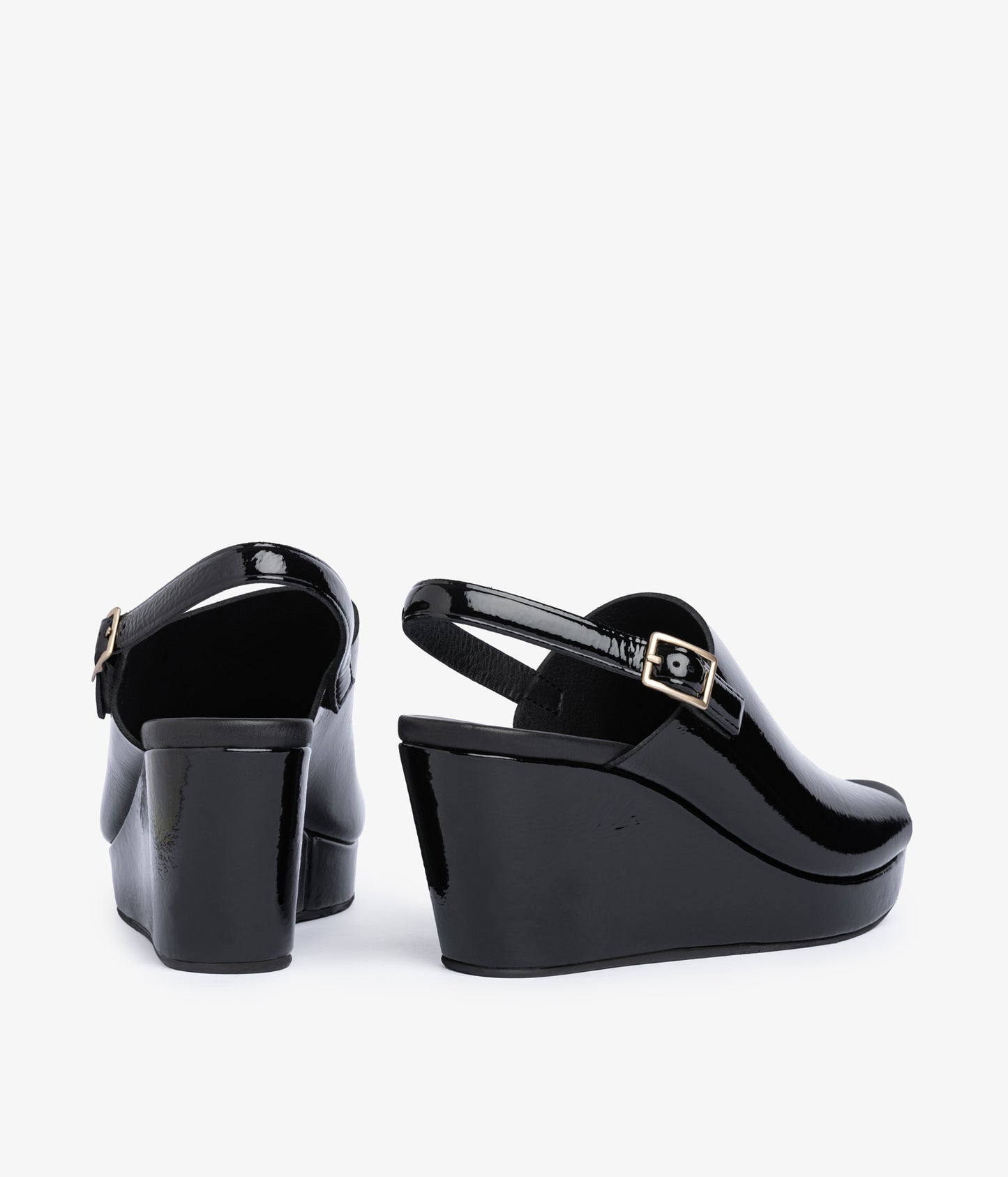 alvara / black castoro naplack