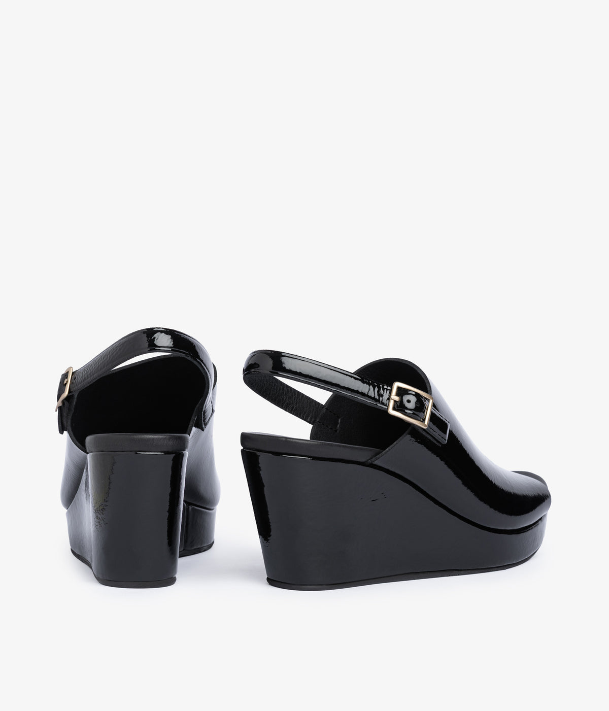 alvara / black castoro naplack